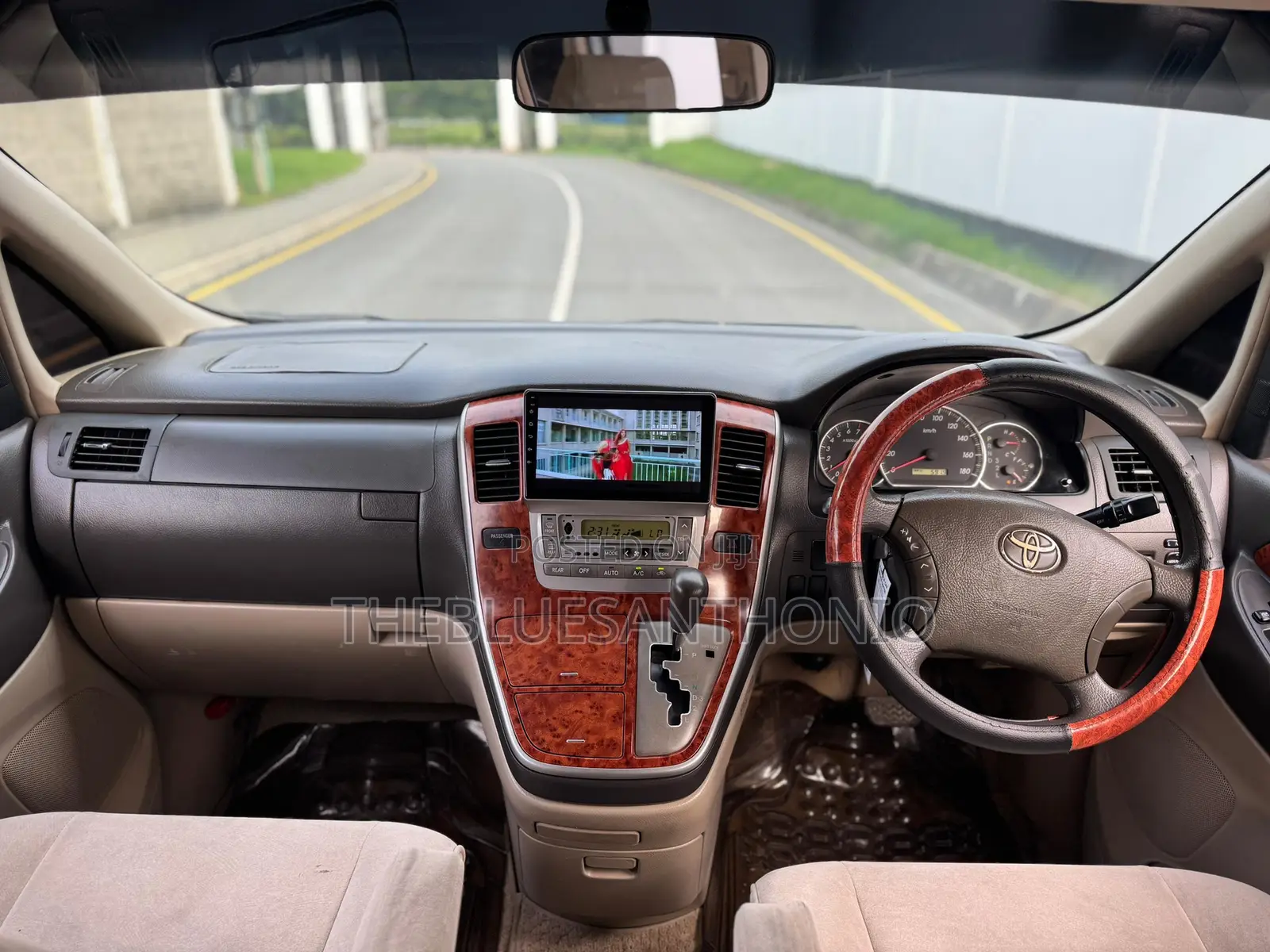 Toyota Alphard 2005 Gray