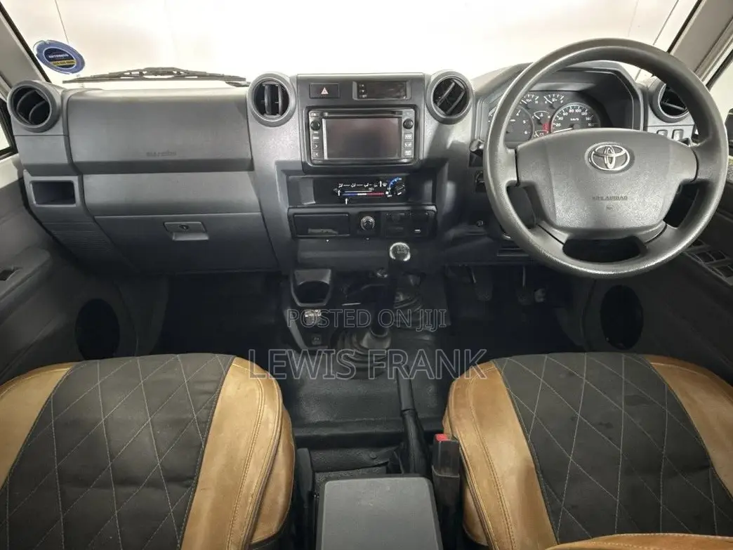 Toyota Land Cruiser 2016 White
