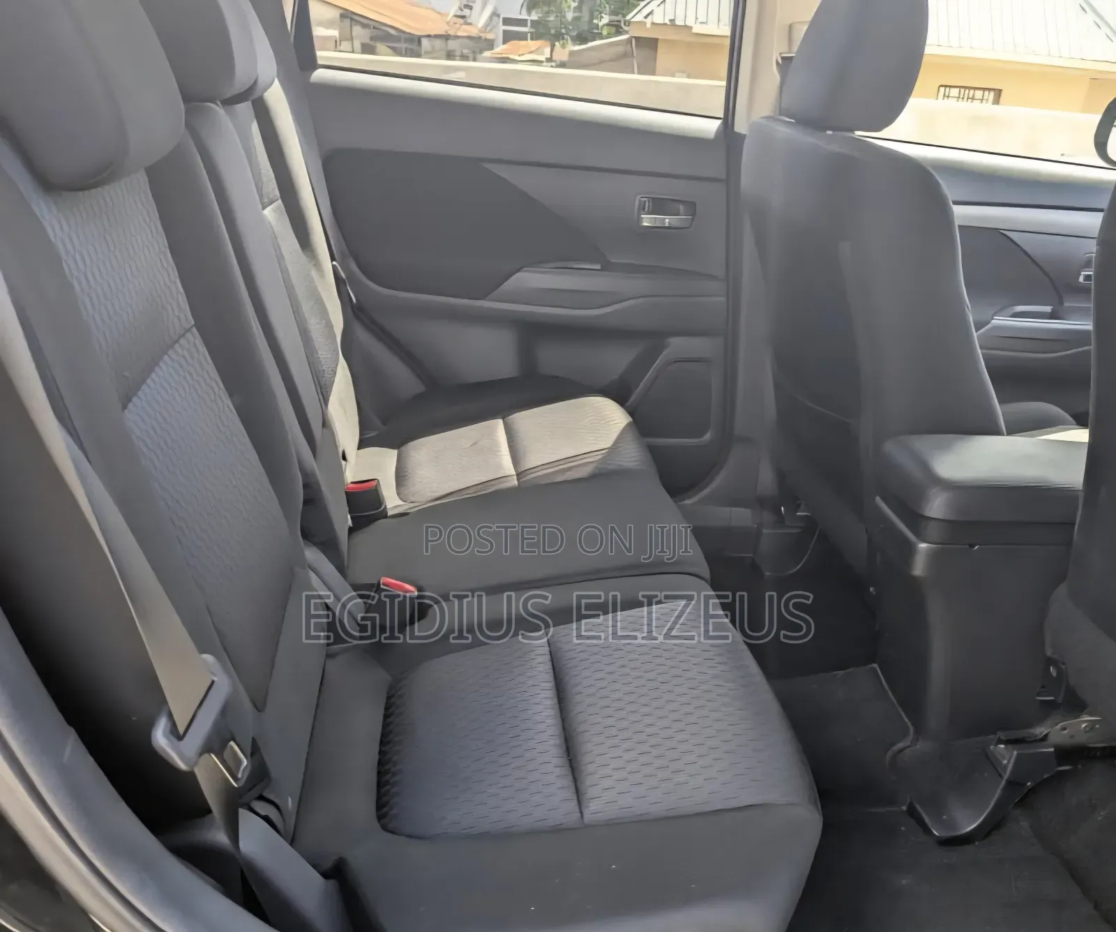 Mitsubishi Outlander 2012 Black