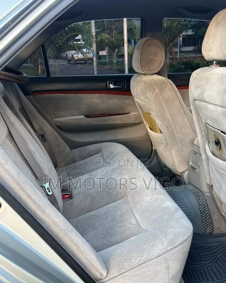 Toyota Mark II 2003 Silver