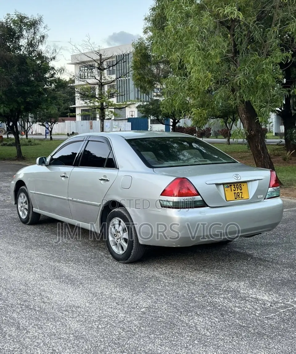 Toyota Mark II 2003 Silver