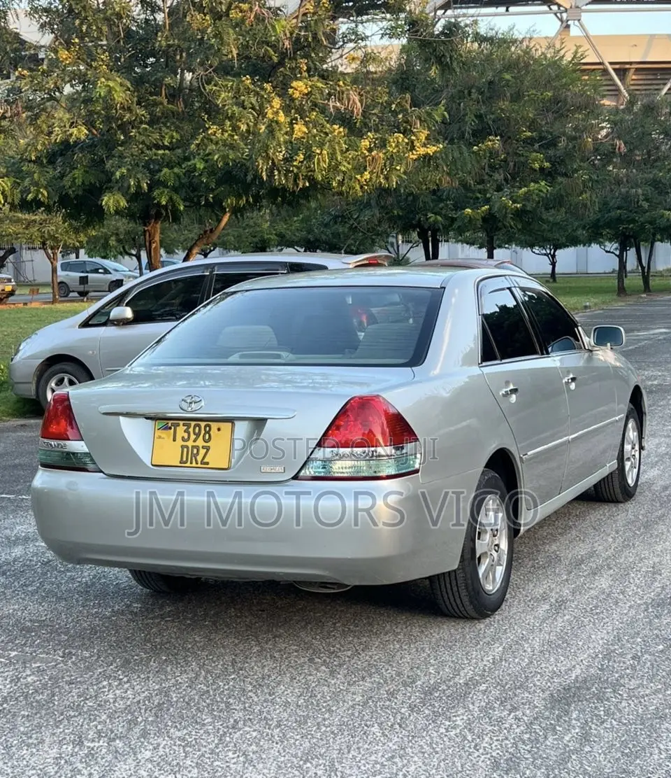Toyota Mark II 2003 Silver