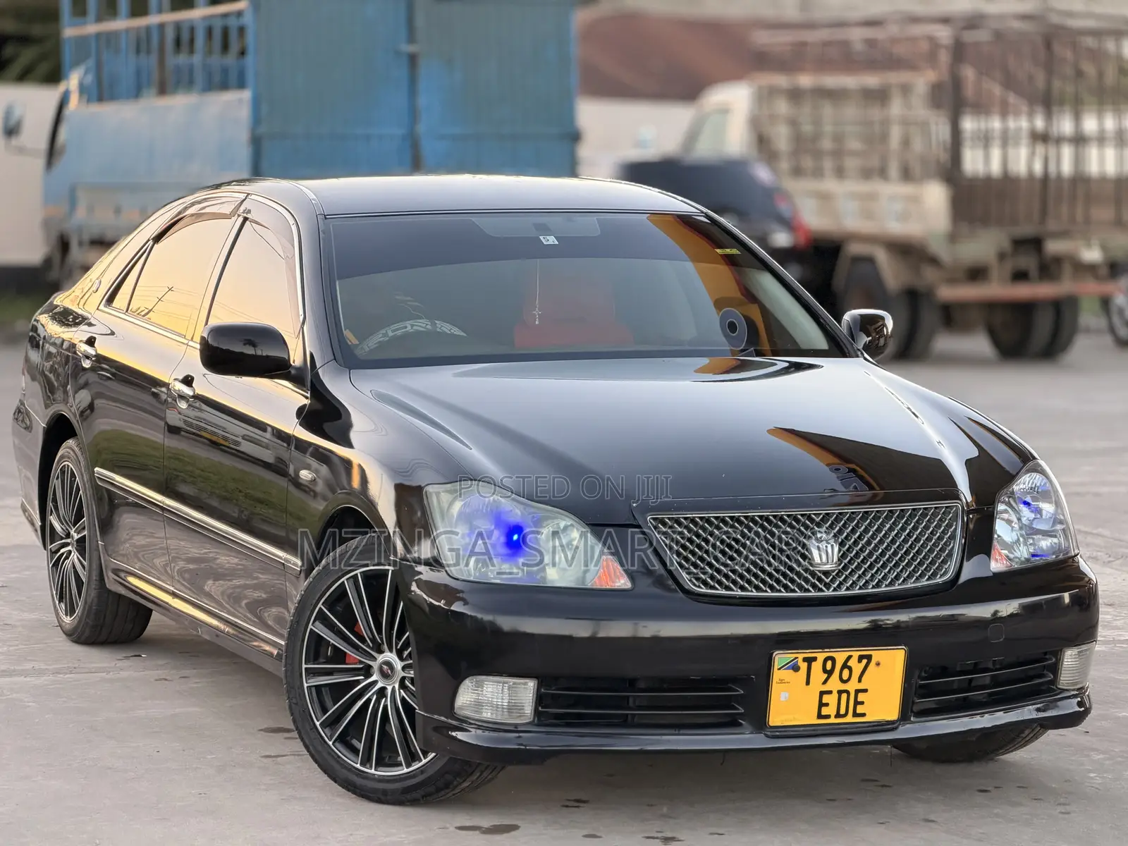 Toyota Crown Royale 2005 Black