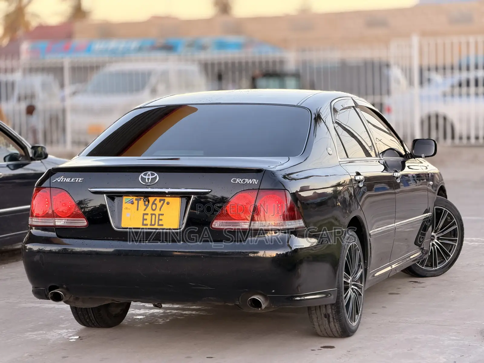 Toyota Crown Royale 2005 Black