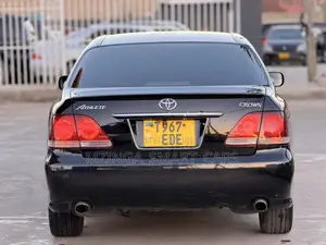 Toyota Crown Royale 2005 Black
