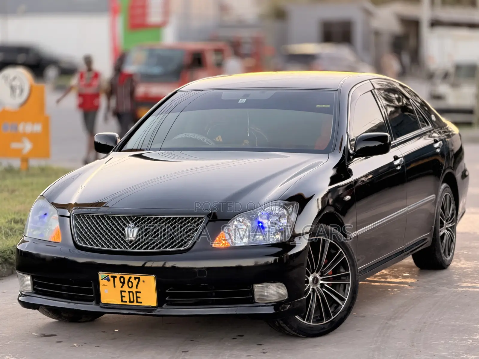 Toyota Crown Royale 2005 Black