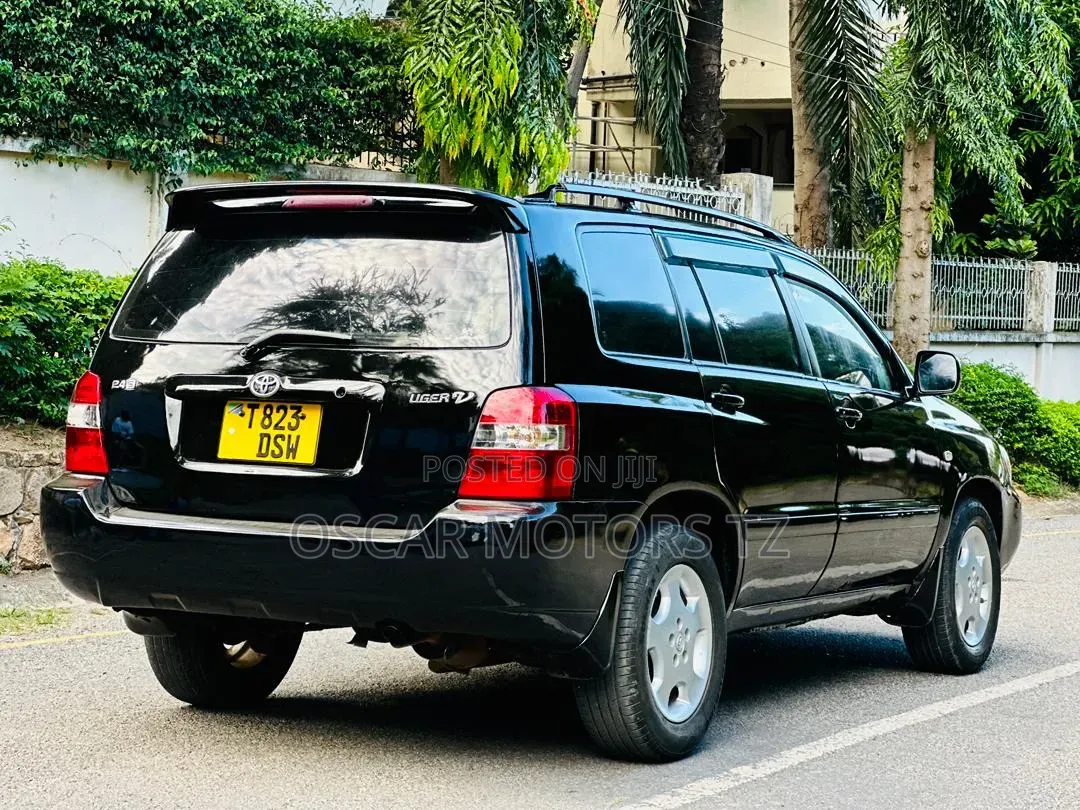 Toyota Kluger 2004 Black