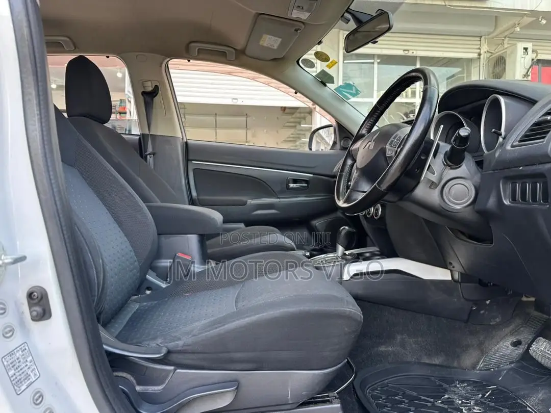 Mitsubishi RVR 2009 White