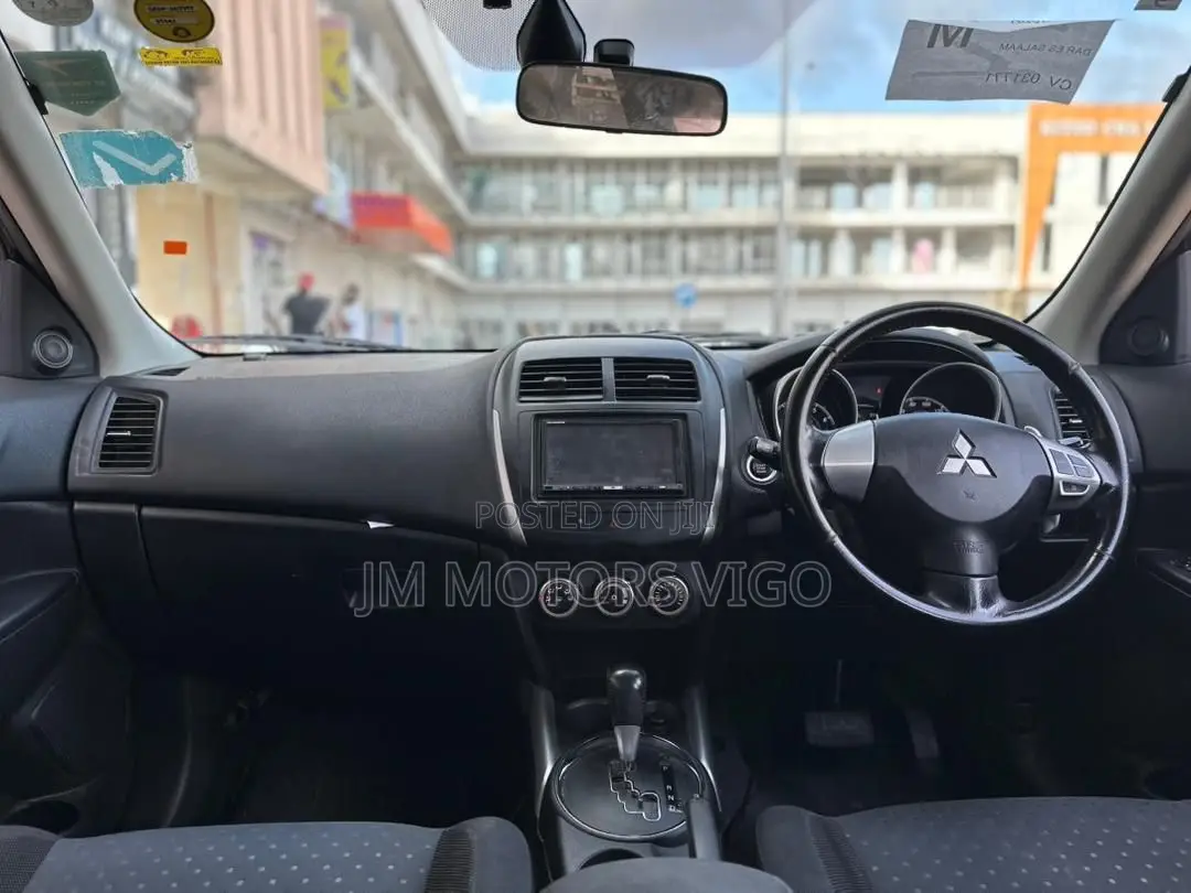 Mitsubishi RVR 2009 White