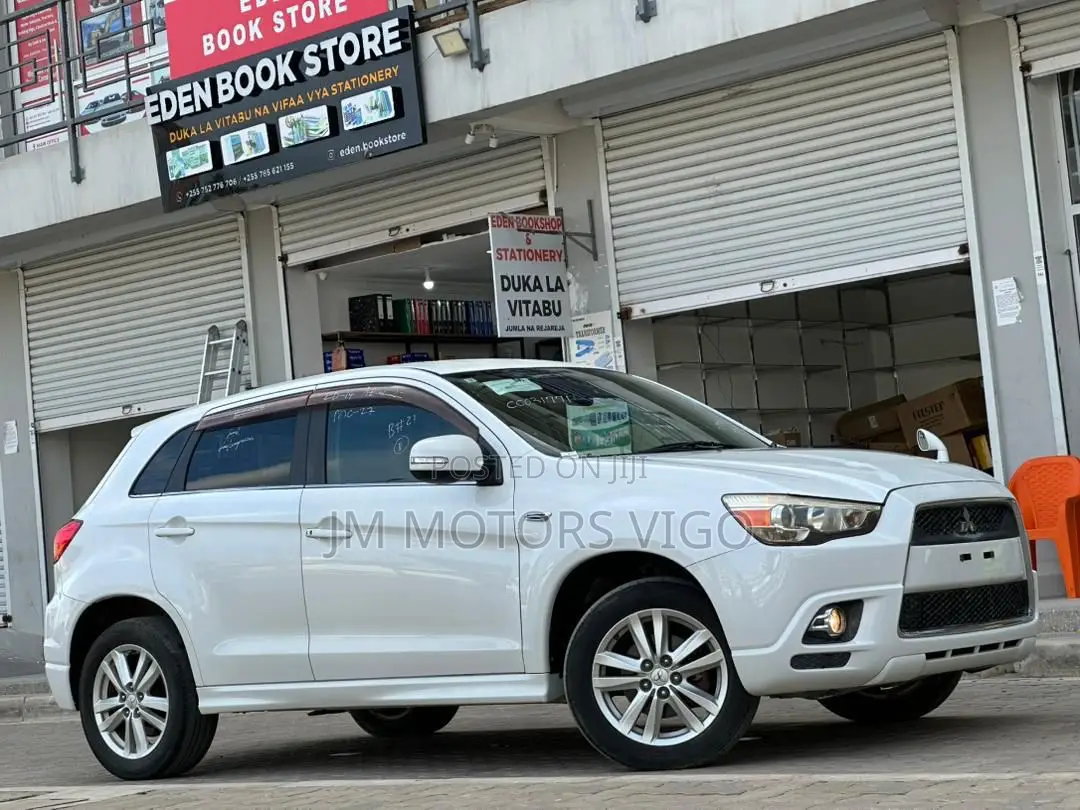 Mitsubishi RVR 2009 White