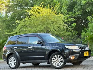 Subaru Forester 2011 Black
