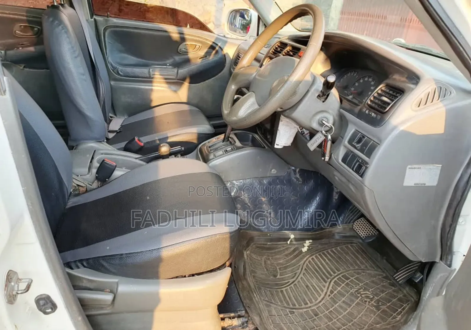 Suzuki Escudo 1997 White