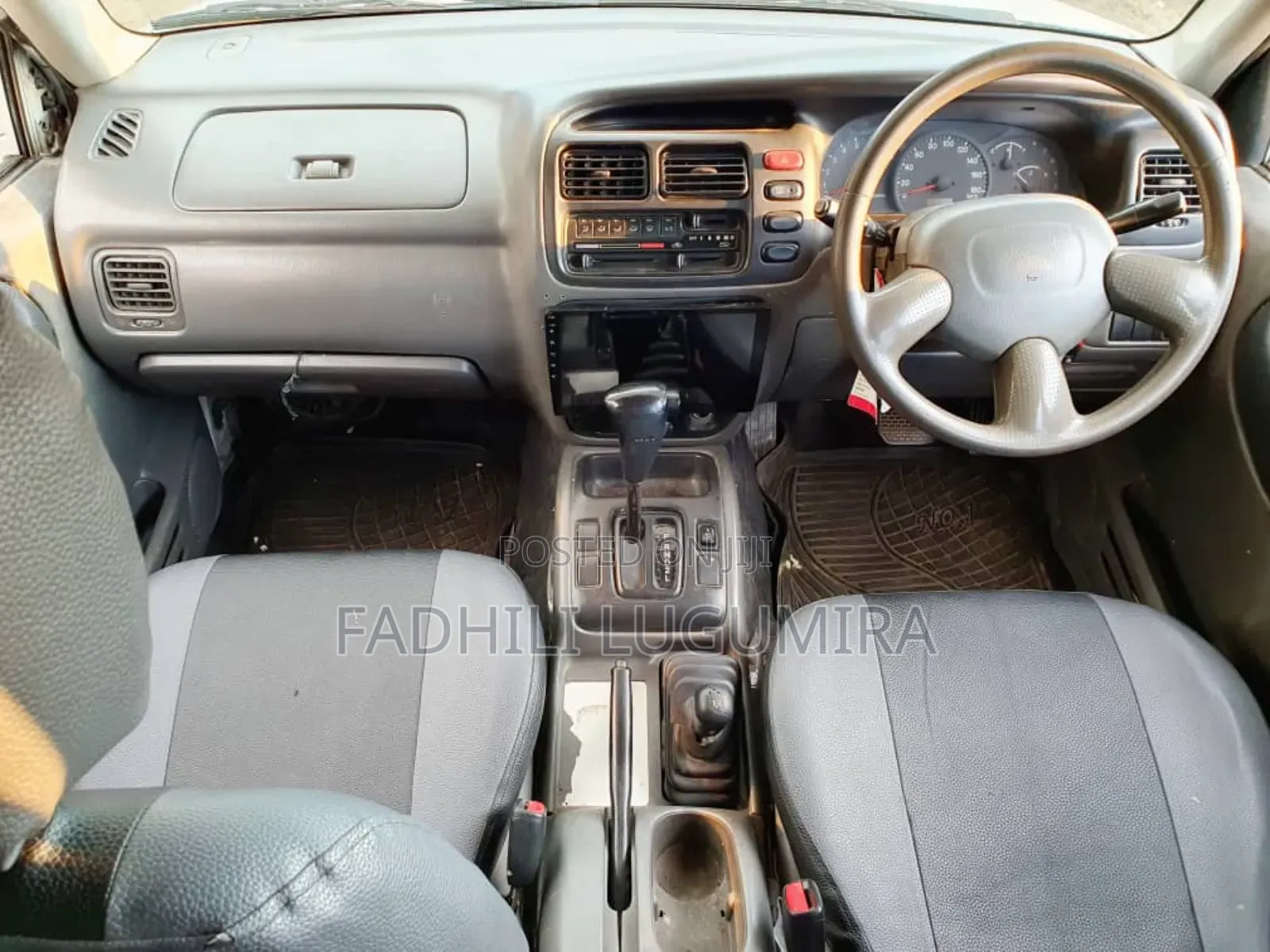 Suzuki Escudo 1997 White