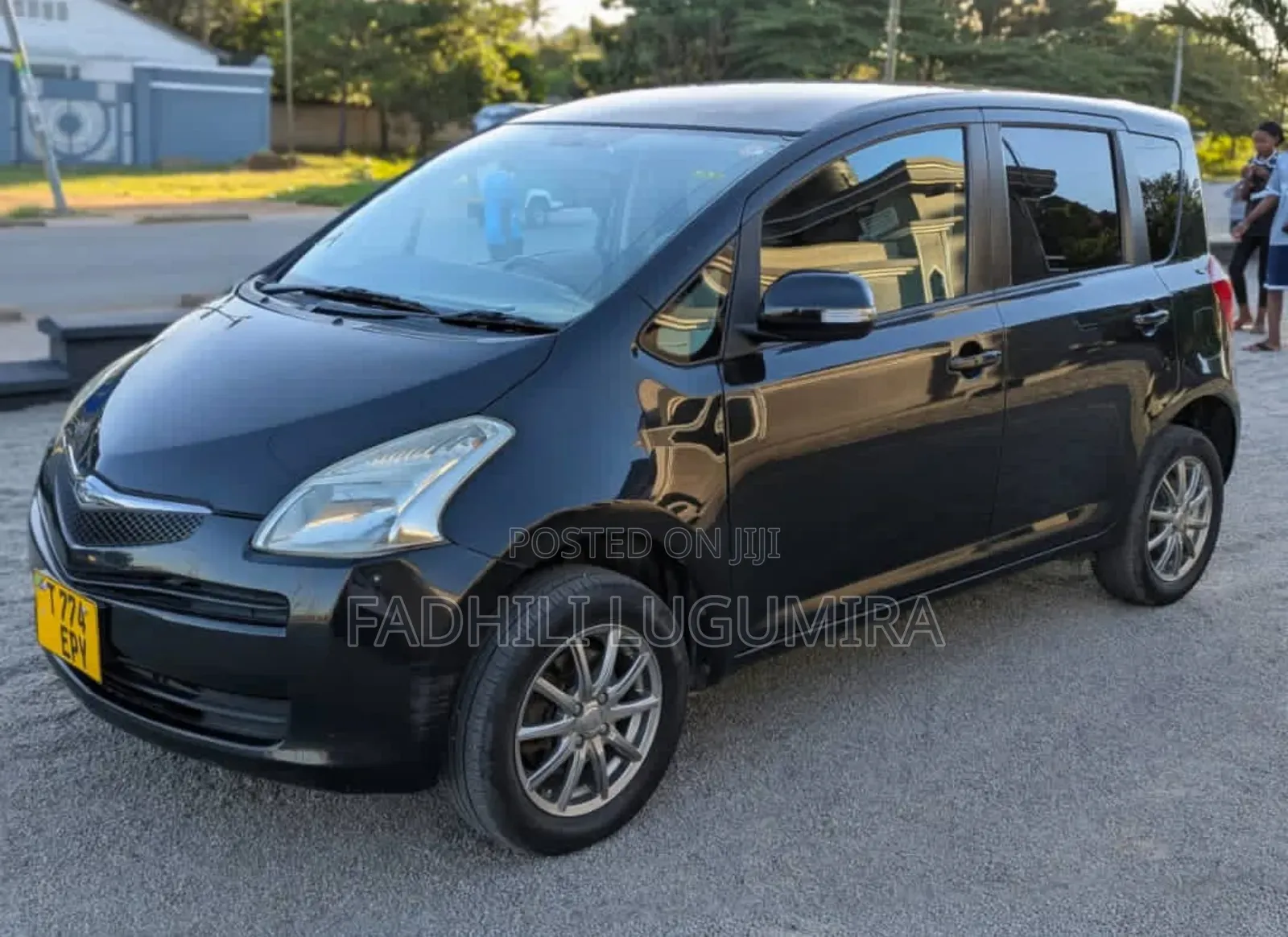 Toyota Ractis 2006 Black