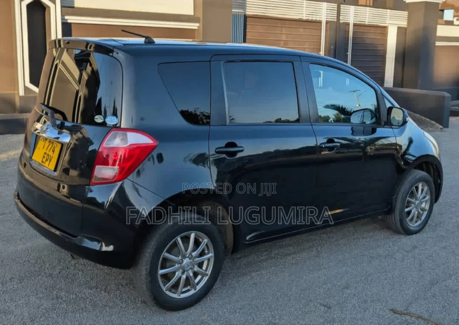 Toyota Ractis 2006 Black