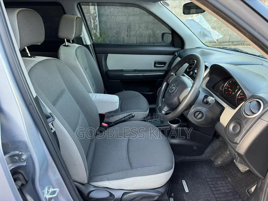 Mazda Verisa 2007 Gray