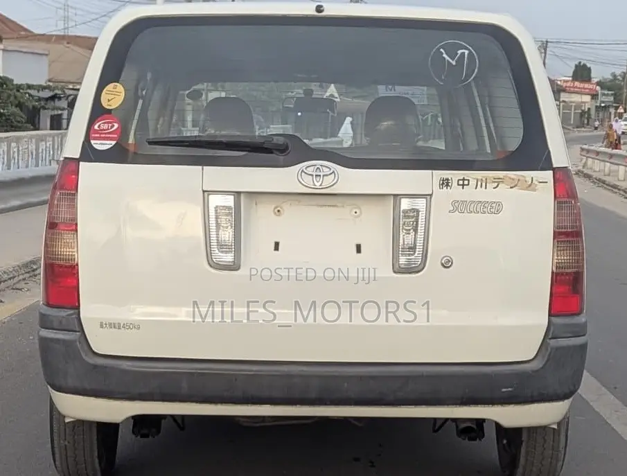 Toyota Succeed 2002 White