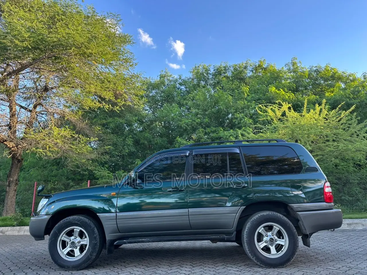 Toyota Land Cruiser 2004 Green