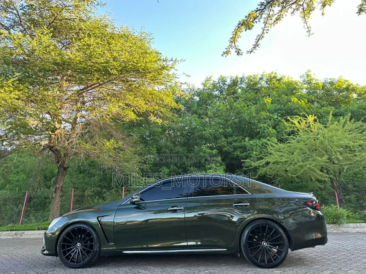 Toyota Mark X 2010 Green