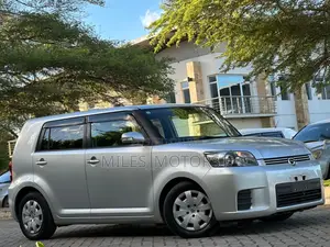 Toyota Corolla Rumion 2009 Silver