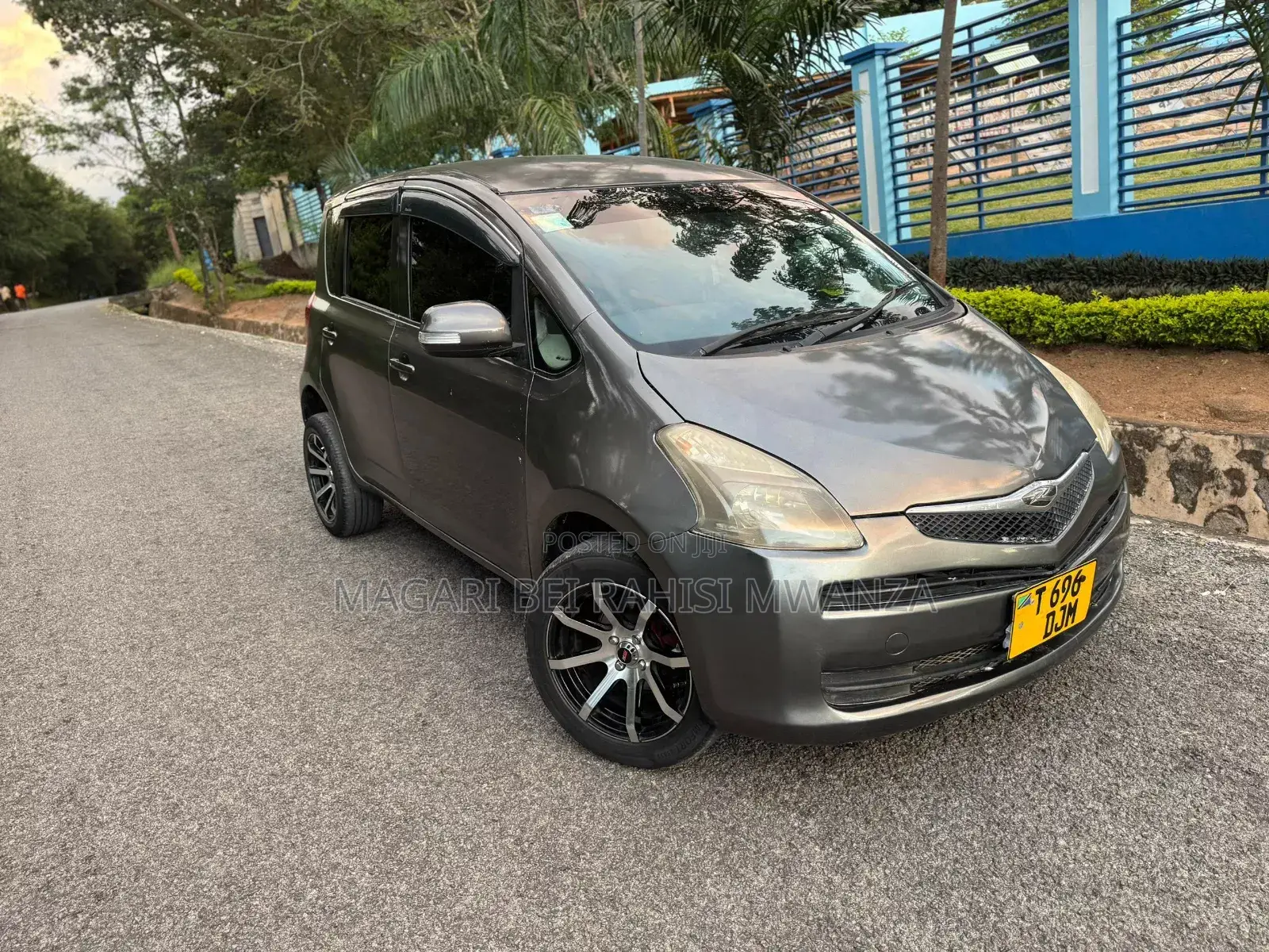 Toyota Ractis 1.3 FWD 2007 Gray