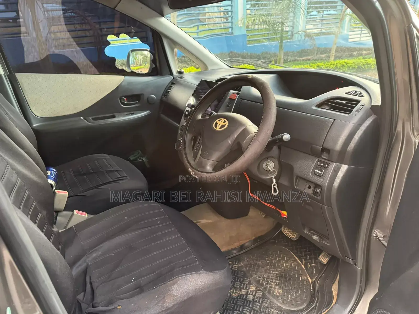 Toyota Ractis 1.3 FWD 2007 Gray