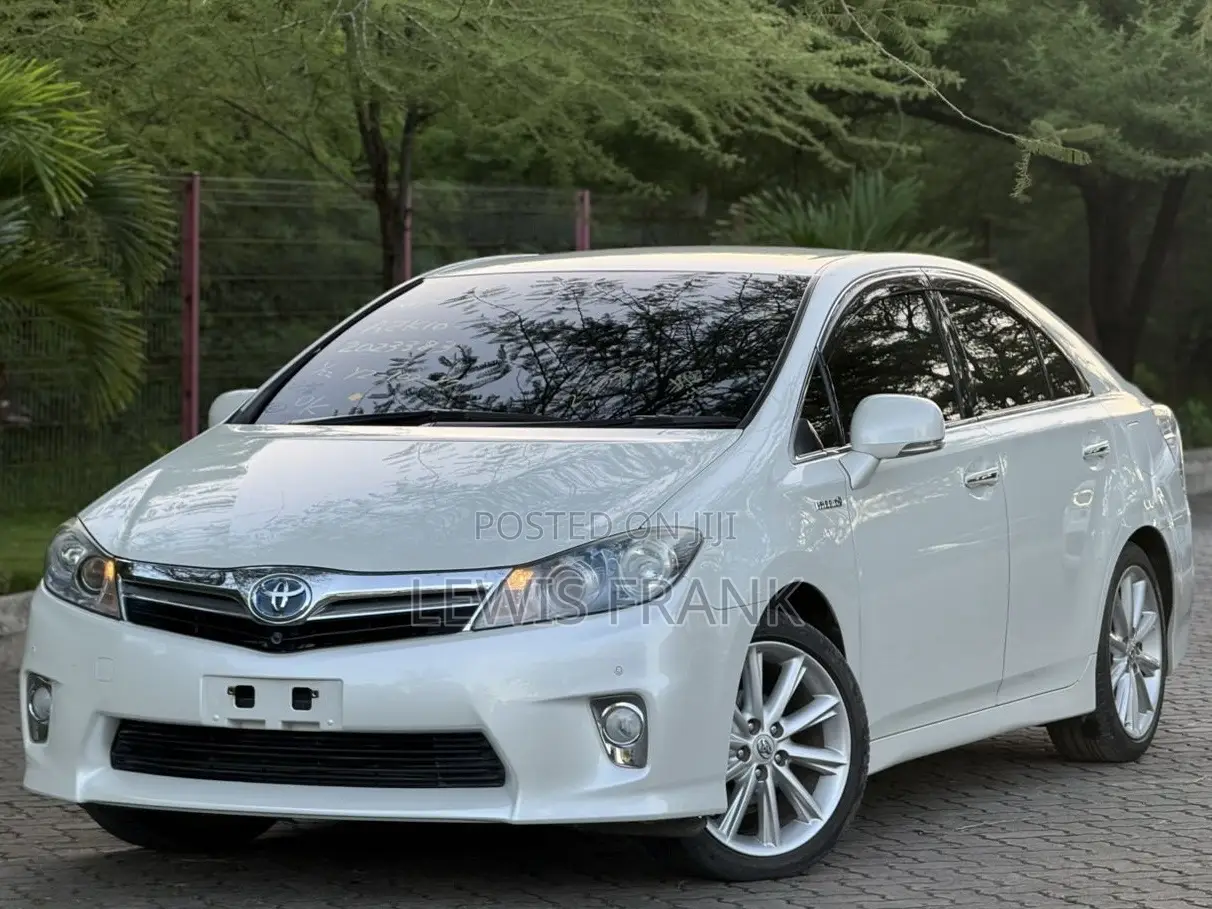 Toyota Sai 2.4 Hybrid FWD 2012 White