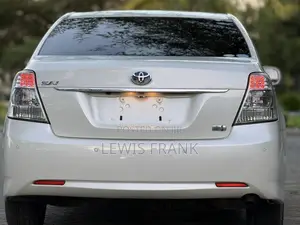 Toyota Sai 2.4 Hybrid FWD 2012 White