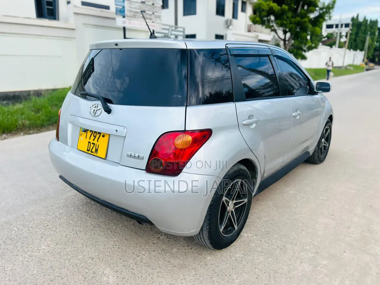 Toyota IST 2004 Silver