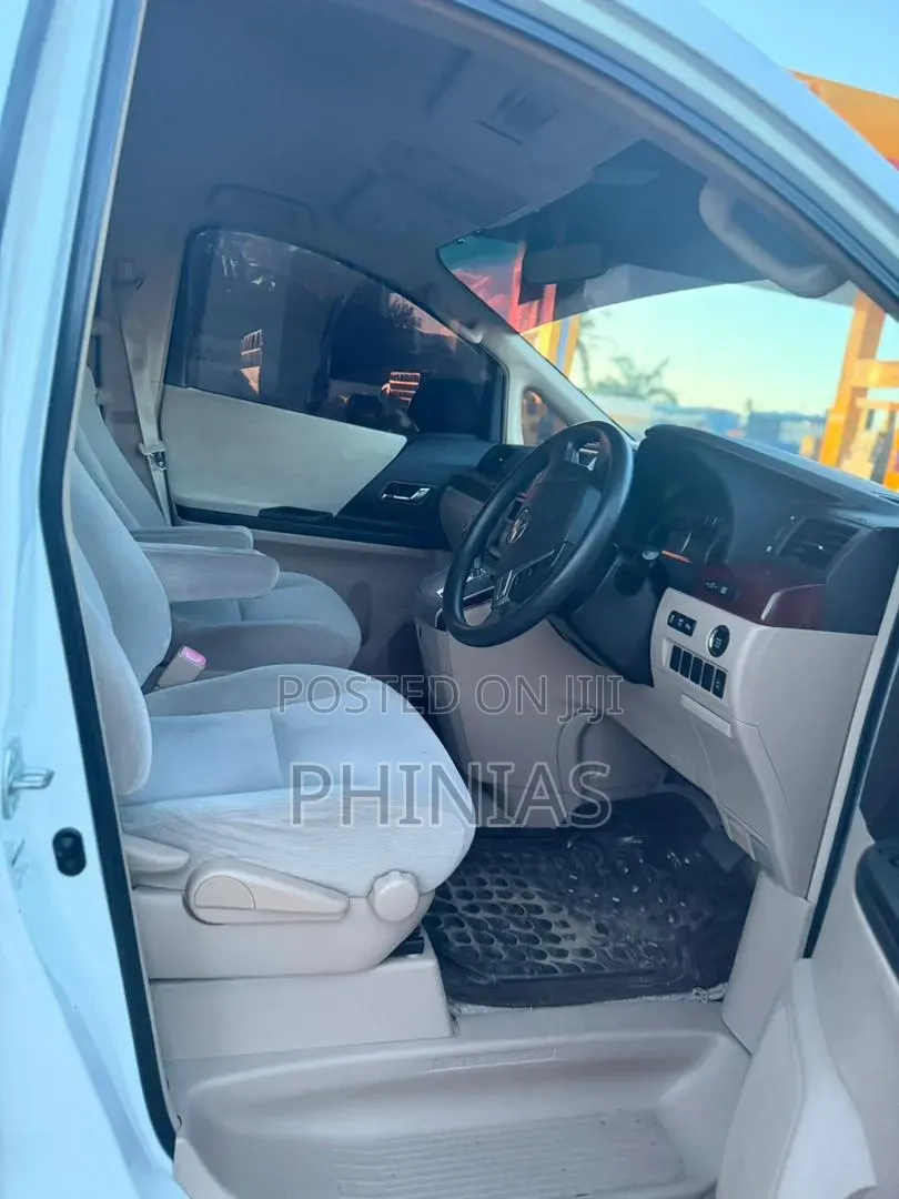 Toyota Alphard 2010 White