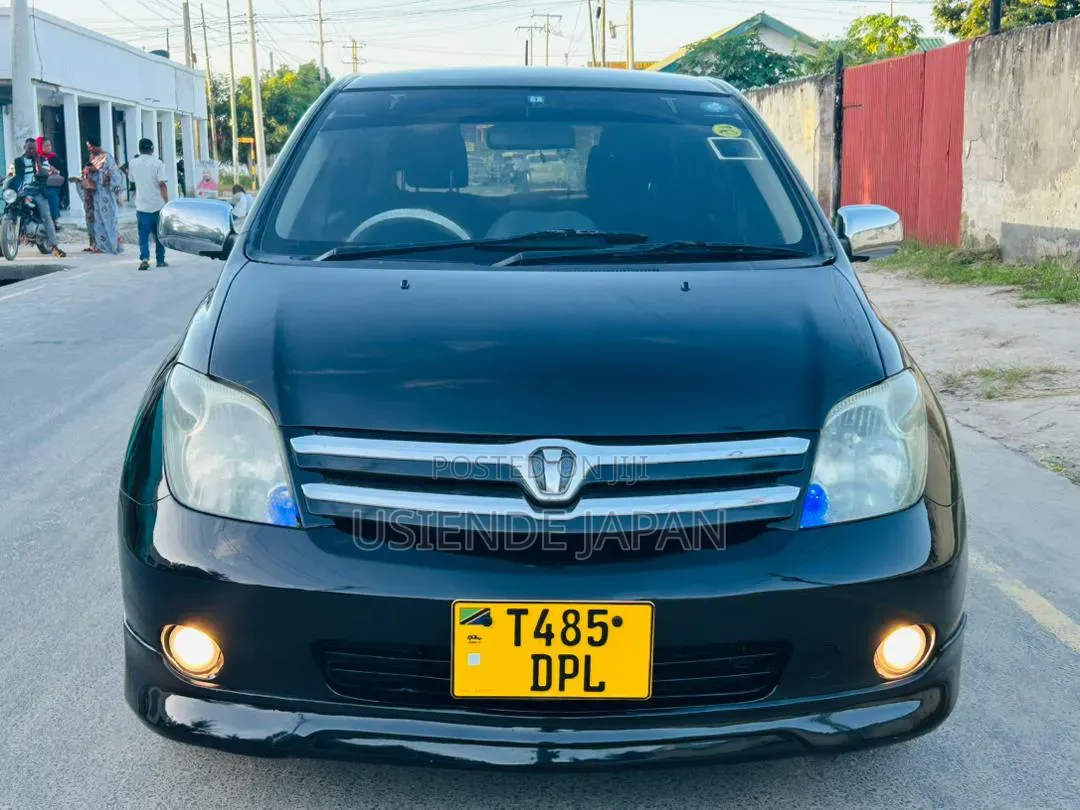 Toyota IST 2005 Black