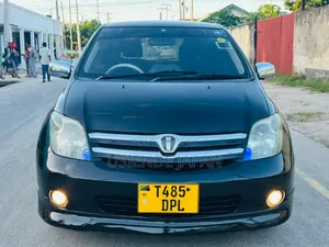 Toyota IST 2005 Black