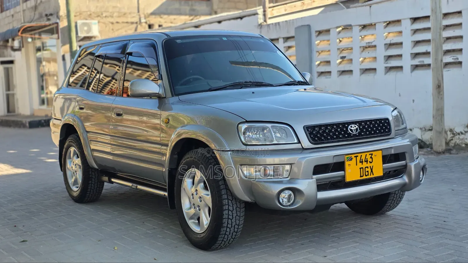 Toyota RAV4 1999 Gray