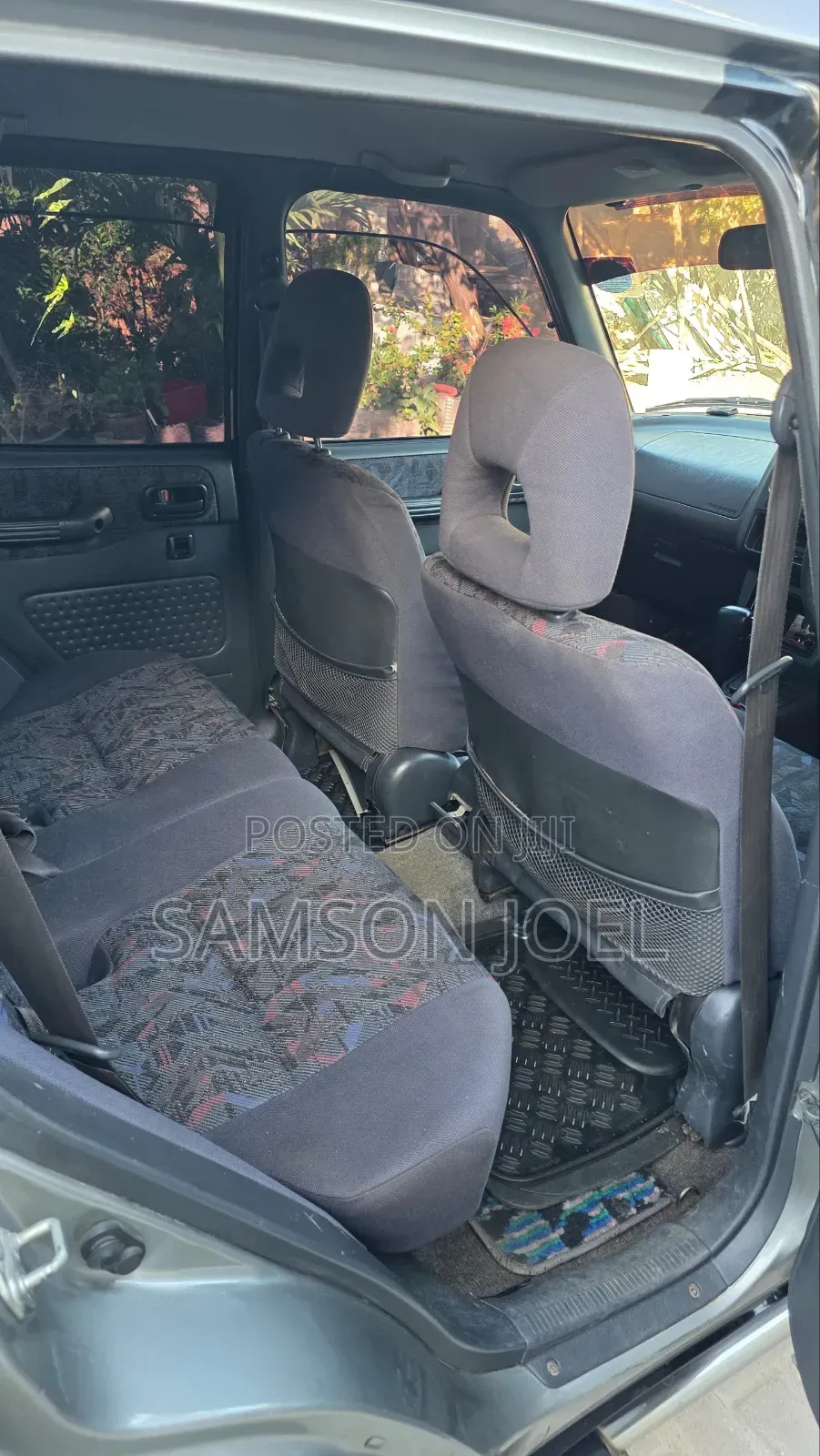 Toyota RAV4 1999 Gray