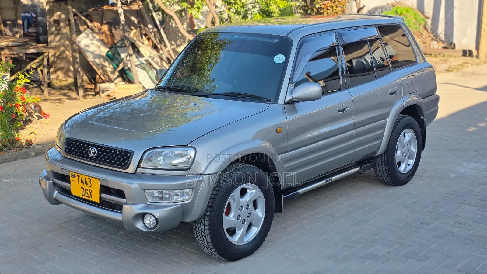 Toyota RAV4 1999 Gray