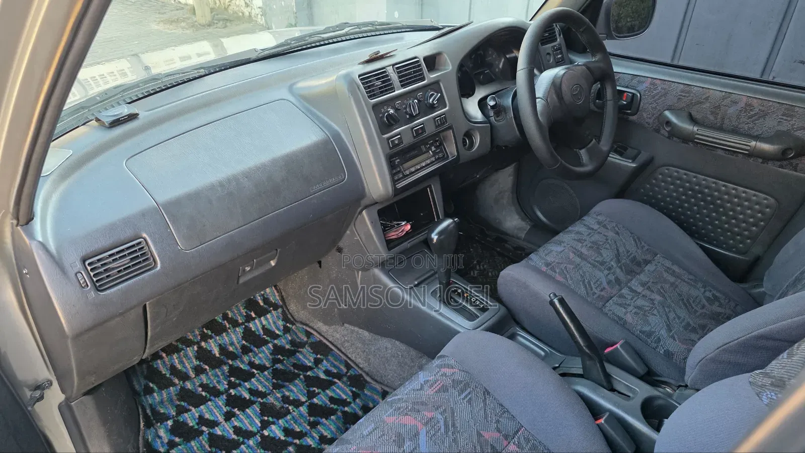 Toyota RAV4 1999 Gray