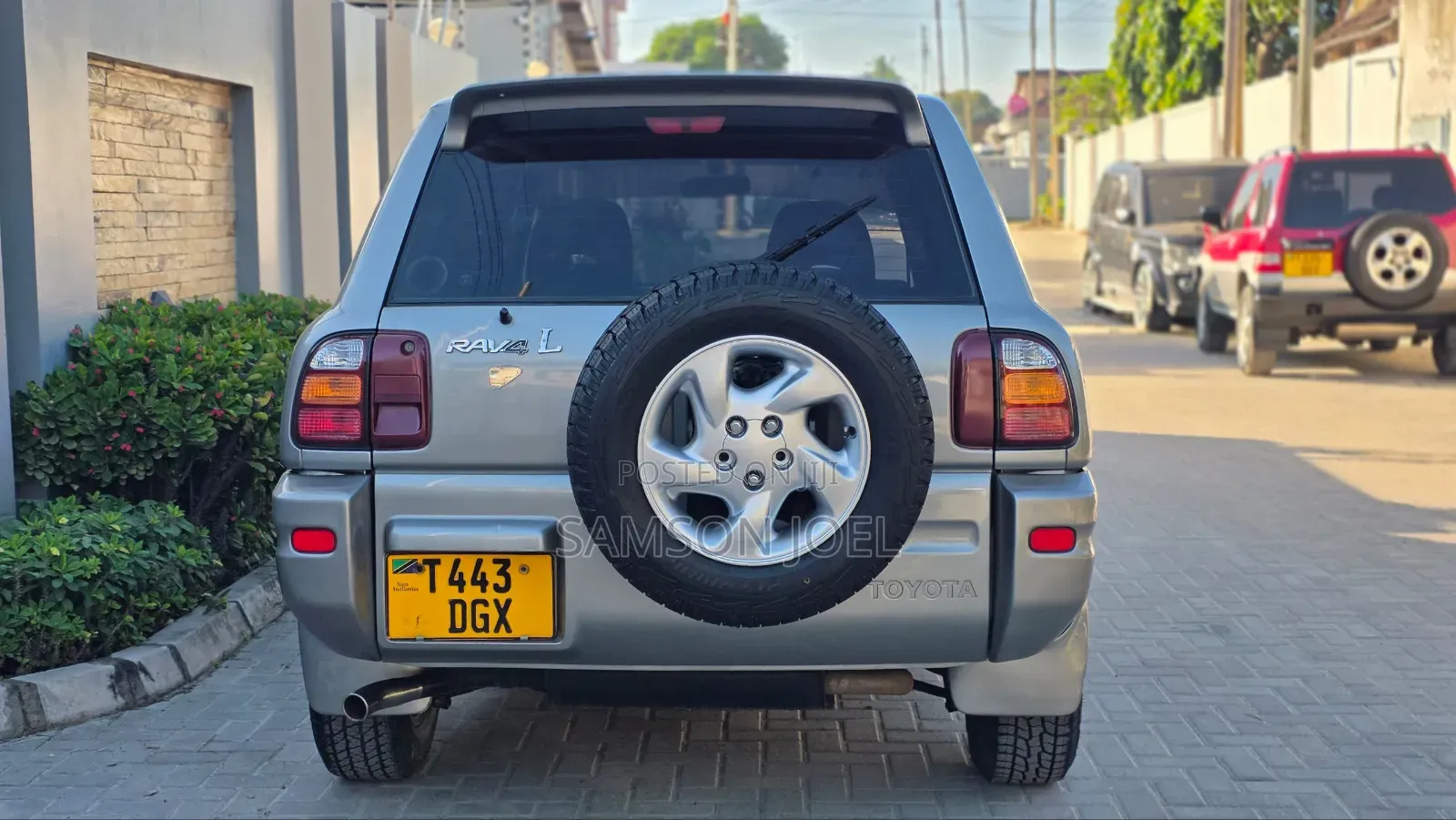 Toyota RAV4 1999 Gray