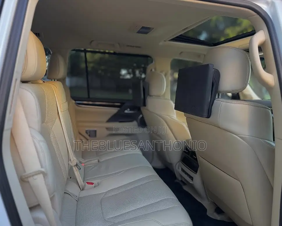 Lexus LX 2019 White