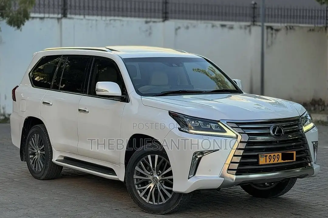 Lexus LX 2019 White