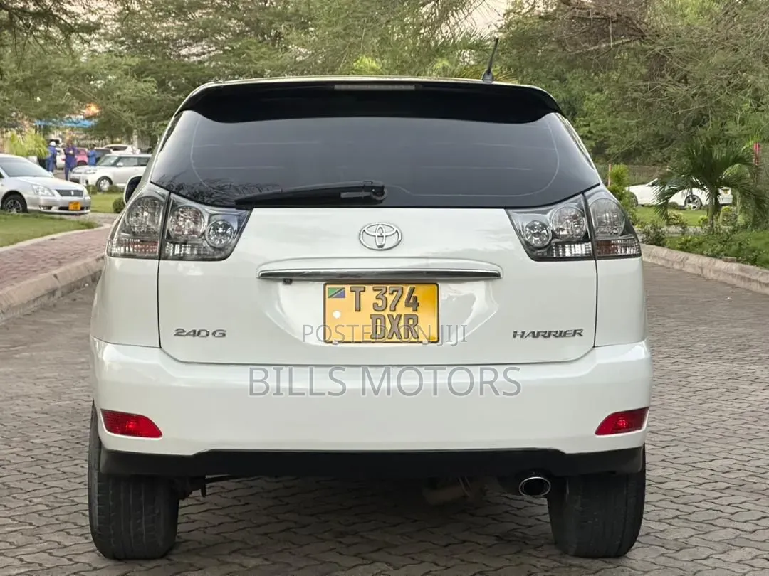 Toyota Harrier 2010 White