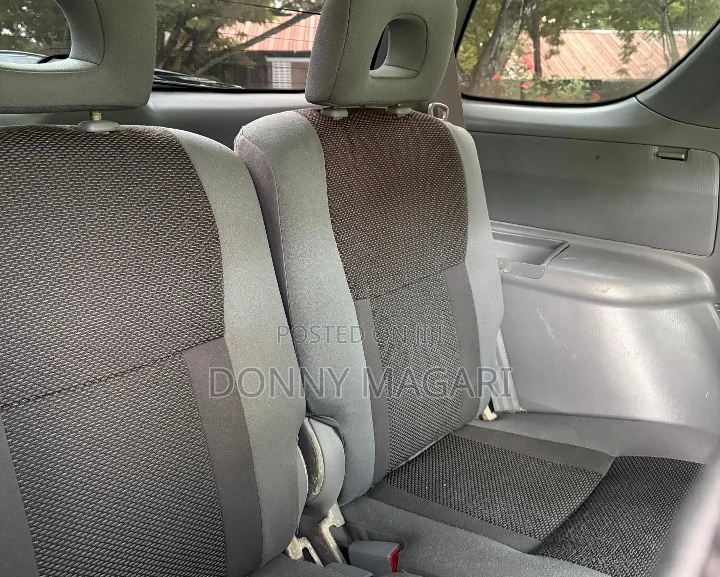 Toyota RAV4 2004 Gold