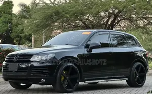 Volkswagen Touareg 2012 Matt Black