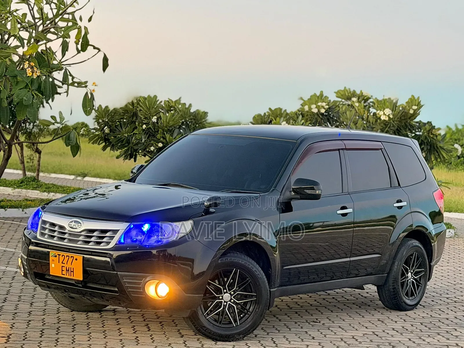 Subaru Forester 2011 Black