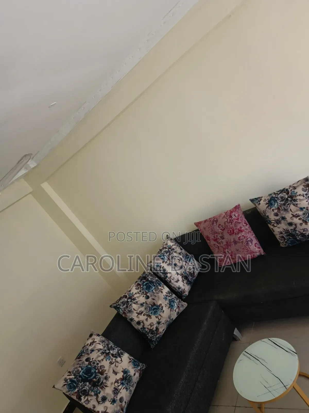 Sofa Set 5 Seaters