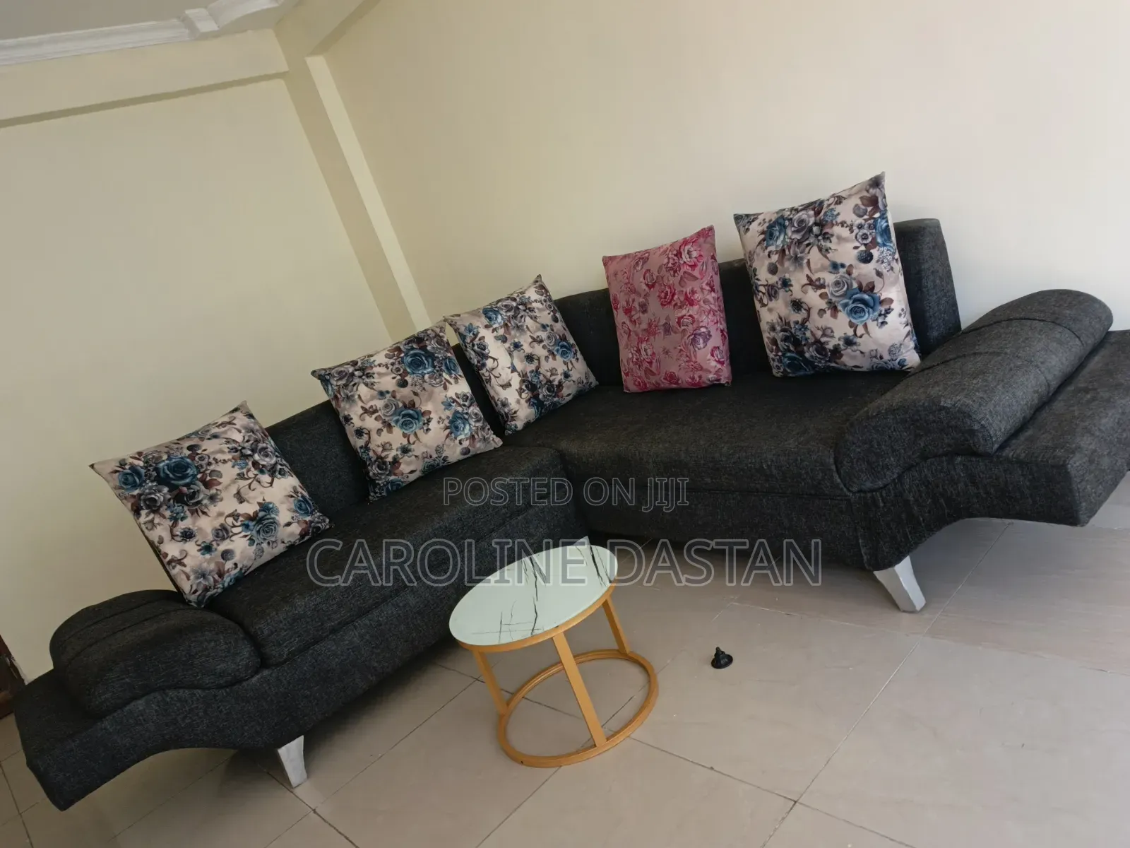 Sofa Set 5 Seaters