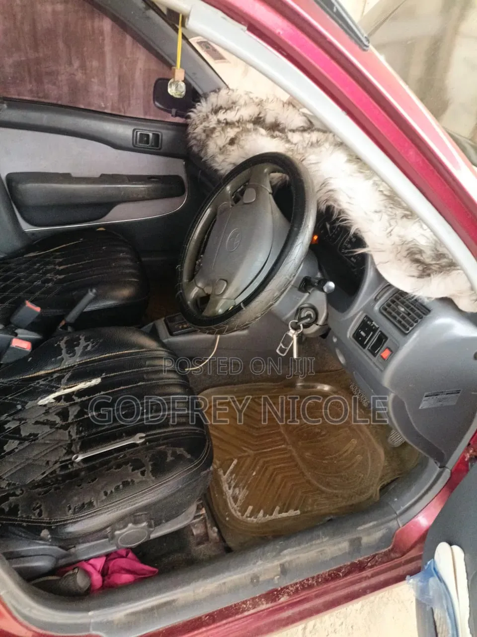 Toyota Starlet 2000 Red