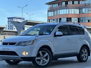 Mitsubishi Outlander 2008 White