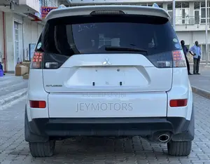 Mitsubishi Outlander 2008 White