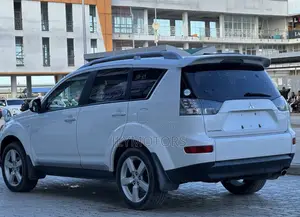 Mitsubishi Outlander 2008 White