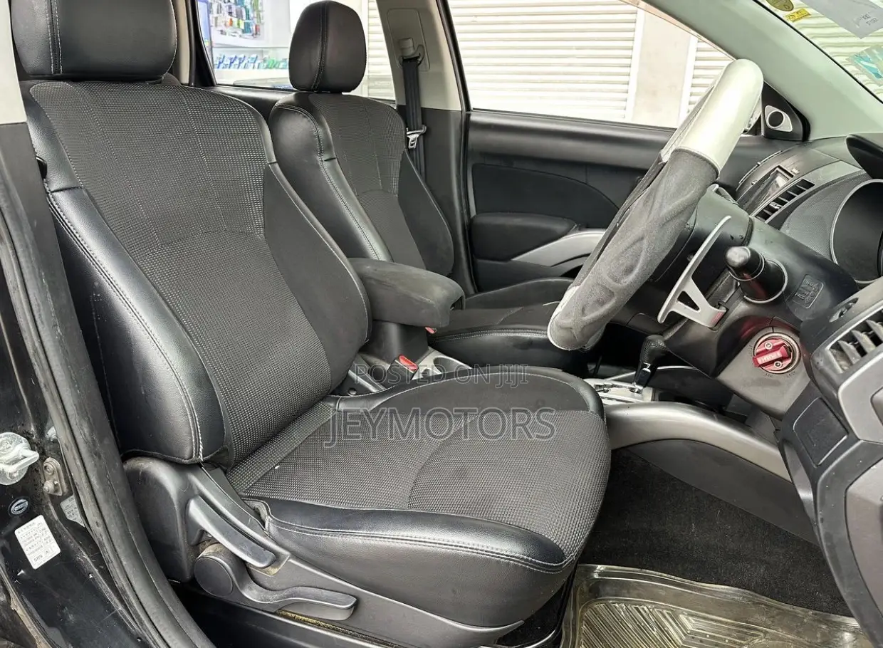Mitsubishi Outlander 2014 Black